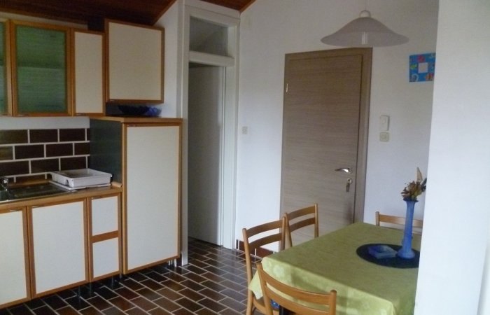 Apartments Burmaz: A4+1 
