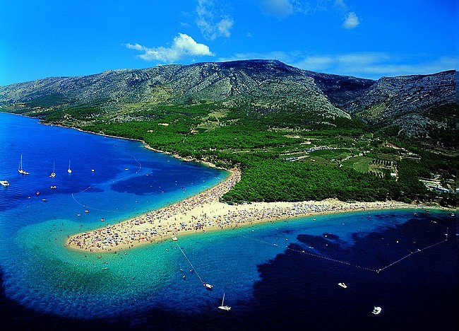 Croatia Airlines leti za Brač dva puta tjedno